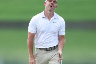 Rory McIlroy carried the bunker shot and managed to make a birdie.