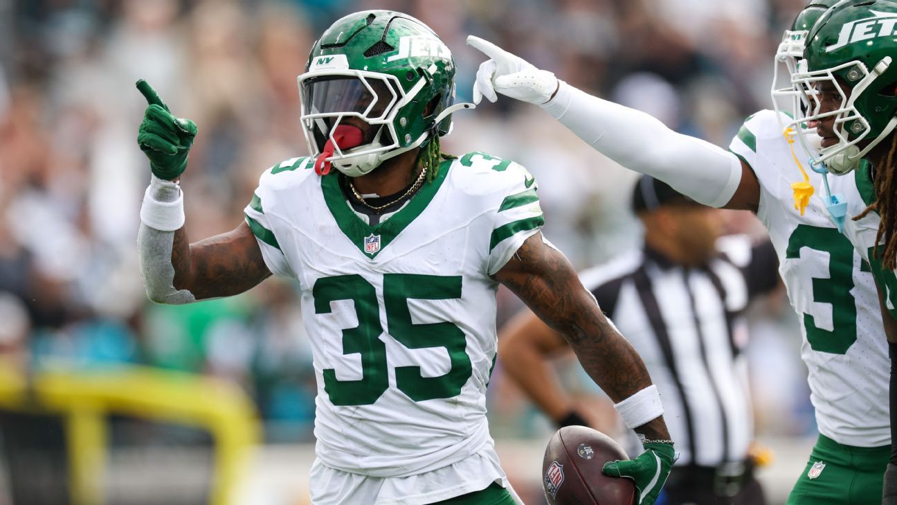 The Texans sign Jalen Mills to cover safe depth issues
