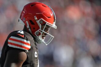 Ranked among the 12 worst NFL player trades since 2000: Antonio Brown to Raiders, Desshaun Watson to Browns and more