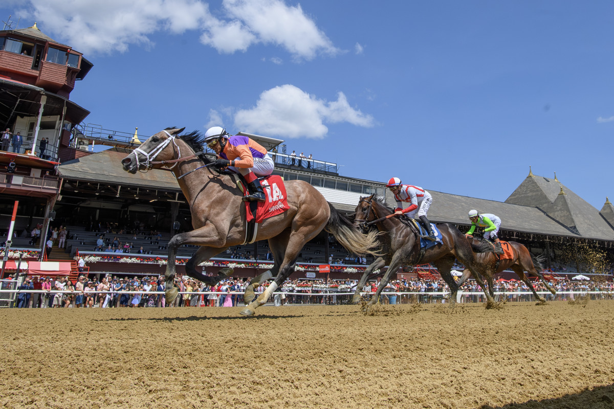 Good weather, good lace: Whitney day in the photo