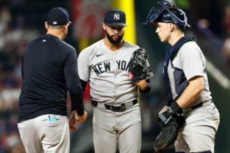 Yankees Aaron Boone talks about his decision to stick to Devin Williams, who is struggling after losing to the Rangers