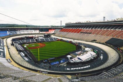 Baseball stadium at the racecourse? MLB Speedway Classics Make History