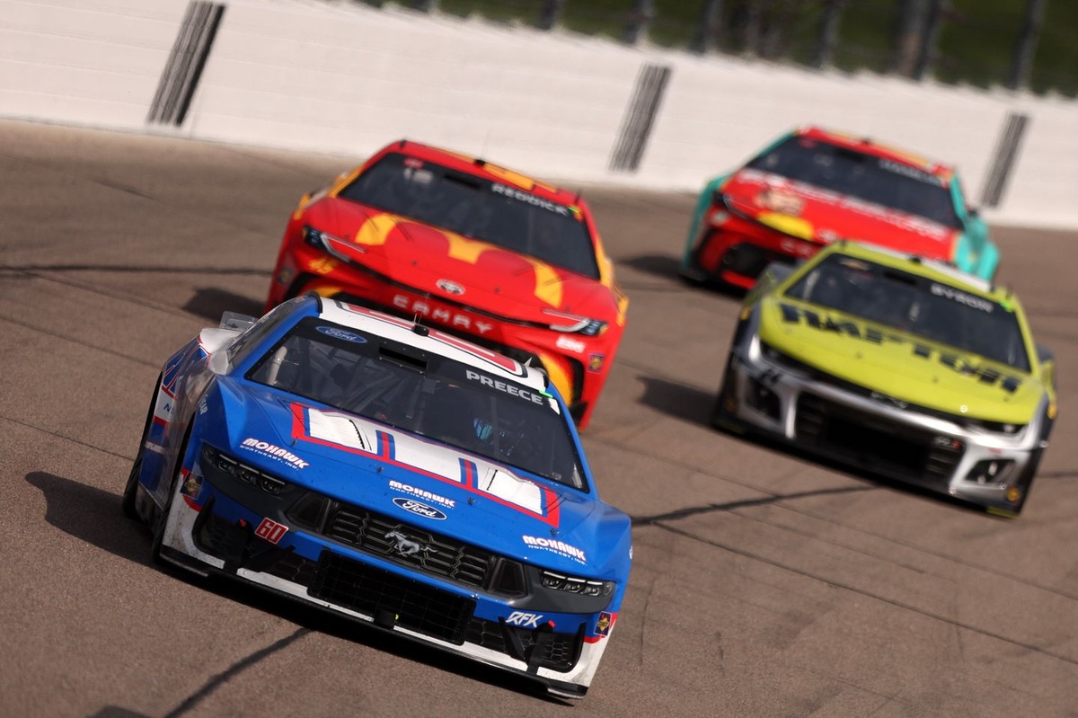 Photos of only 3 races from the NASCAR Cup Playoffs