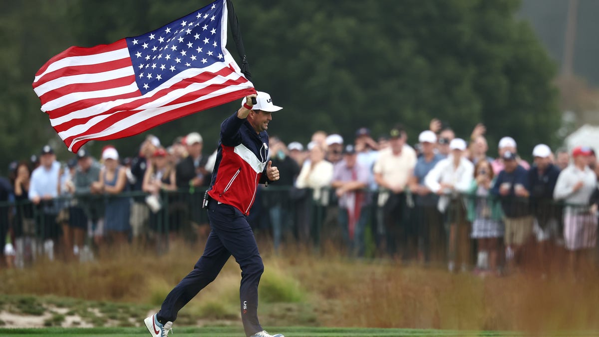 Keegan Bradley fires crowds at the Ryder Cup to waving the American flag