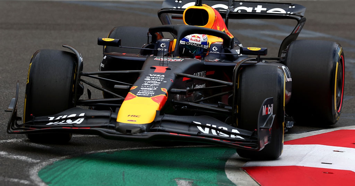 Verstappen has the best rule in Baku as Piastri crashed