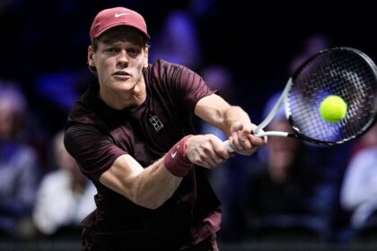 Jannik Sinner boosts his bid to take the lead with victory in the second race in Paris