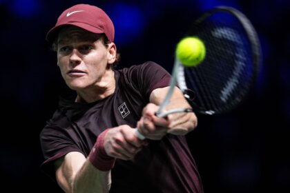 Sinner arrives at his dorm in Paris and continues on his way to number one in the rankings.