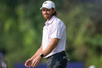 2025 Indian Championship: Tommy Fleetwood beats Shane Lawrie, Brian Harman to lead into the weekend