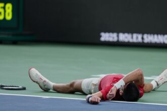 Djokovic overcomes fatigue, humidity and reaches Shanghai district