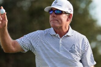 Justin Leonard defeats Ernie Els to win PGA Tour Champions Stop