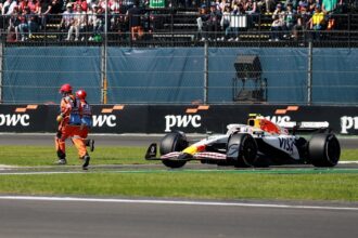 Lawson says near miss with marshal 'unacceptable', FIA launches investigation