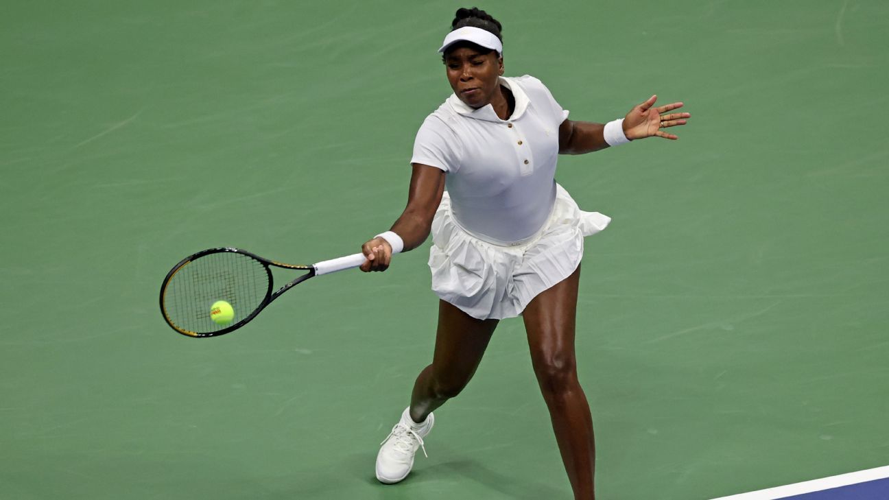 Venus Williams competes in ASB Classic to open 33rd professional season