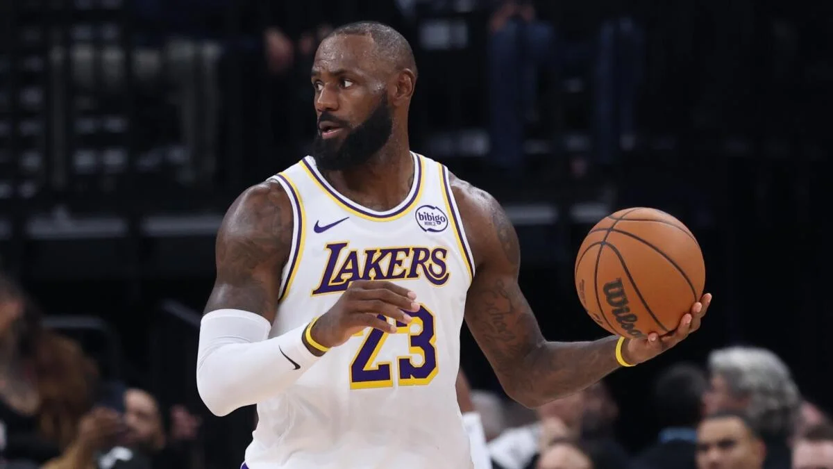 Lakers vs Clippers Predictions, Odds: 2025 NBA Cup Contenders from Proven Models
