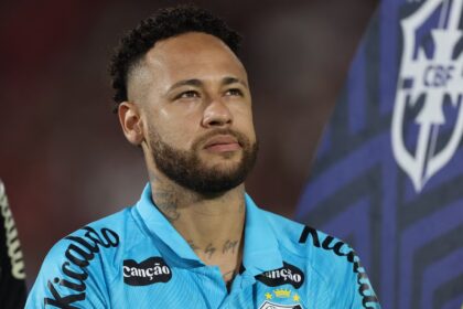 Ancelotti gives latest information on Neymar's future, Manchester United are considering a surprise deal for Neymar