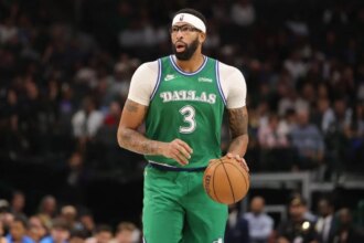 Anthony Davis isn't concerned about trade rumors ahead of potential return against Lakers