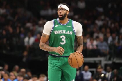 Anthony Davis isn't concerned about trade rumors ahead of potential return against Lakers