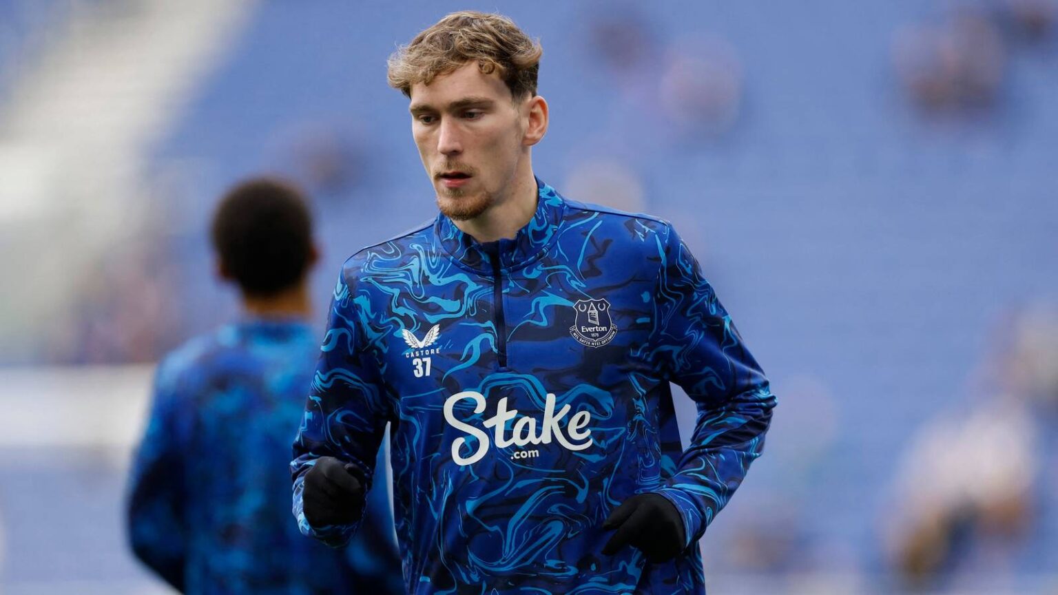 Aston Villa move to sign James Garner in new update on Everton's future