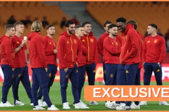 Samu Aghehowa with his Spain teammates