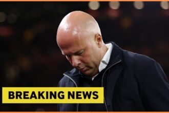 Arne Slot and yellow