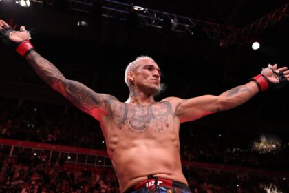 UFC Fight Night Results, Highlights: Charles Oliveira Submits Mateusz Gamlot in Uproar Homecoming Victory