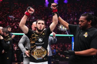 Dana White questions UFC legend saying he was 'crazy' for not giving Islam Makhachev a UFC 322 bonus