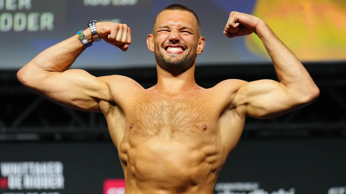 UFC Fight Night predictions, odds, fight card and expert picks for De Ridder vs. Allen