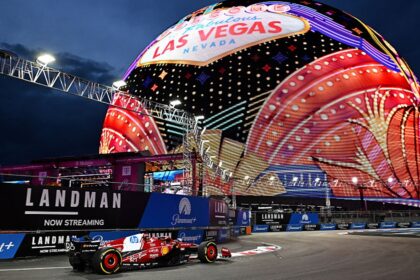 Leclerc speeds up at the start of Las Vegas GP practice