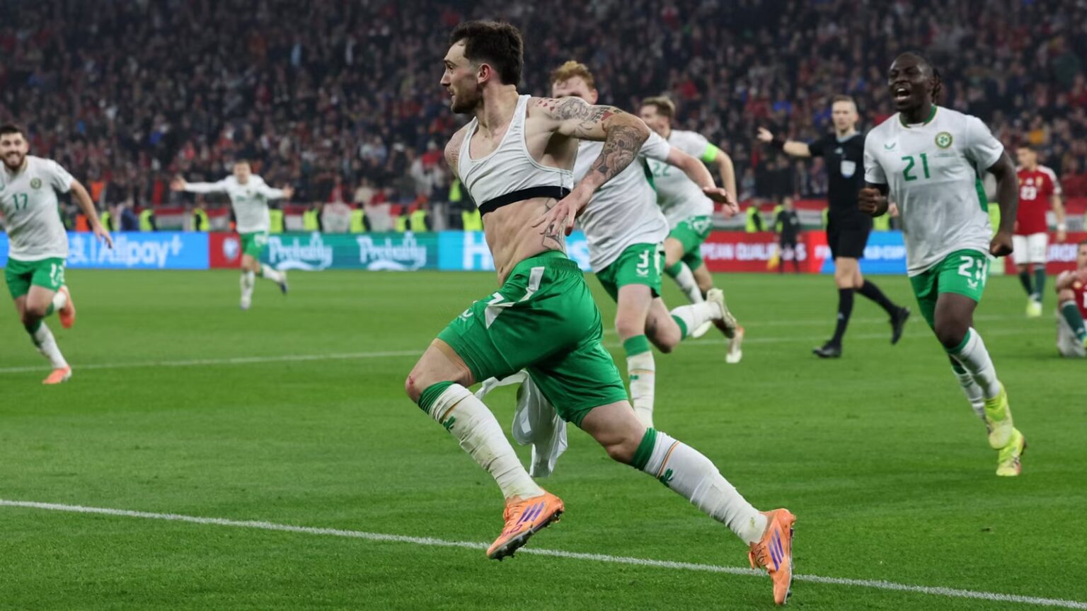 Leeds put striker on their shortlist after an exciting breakthrough in recent weeks