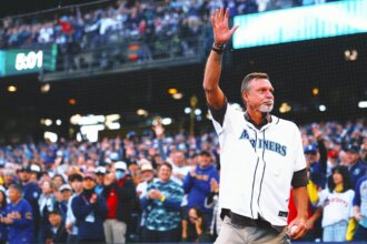 Mariners retire No. 51 again, this time in favor of Hall of Famer Randy Johnson