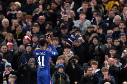 Pat Nevin says 'absolutely fantastic' Chelsea star vs Barça