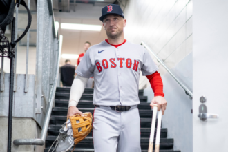 MLB Rumors: Red Sox interested in signing multiple big hitters, division champion could take salary cut