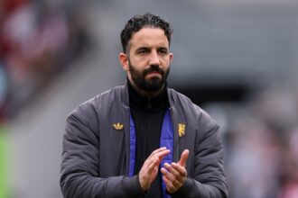 Ruben Amorim acknowledges the Manchester United fans after losing to Brentford