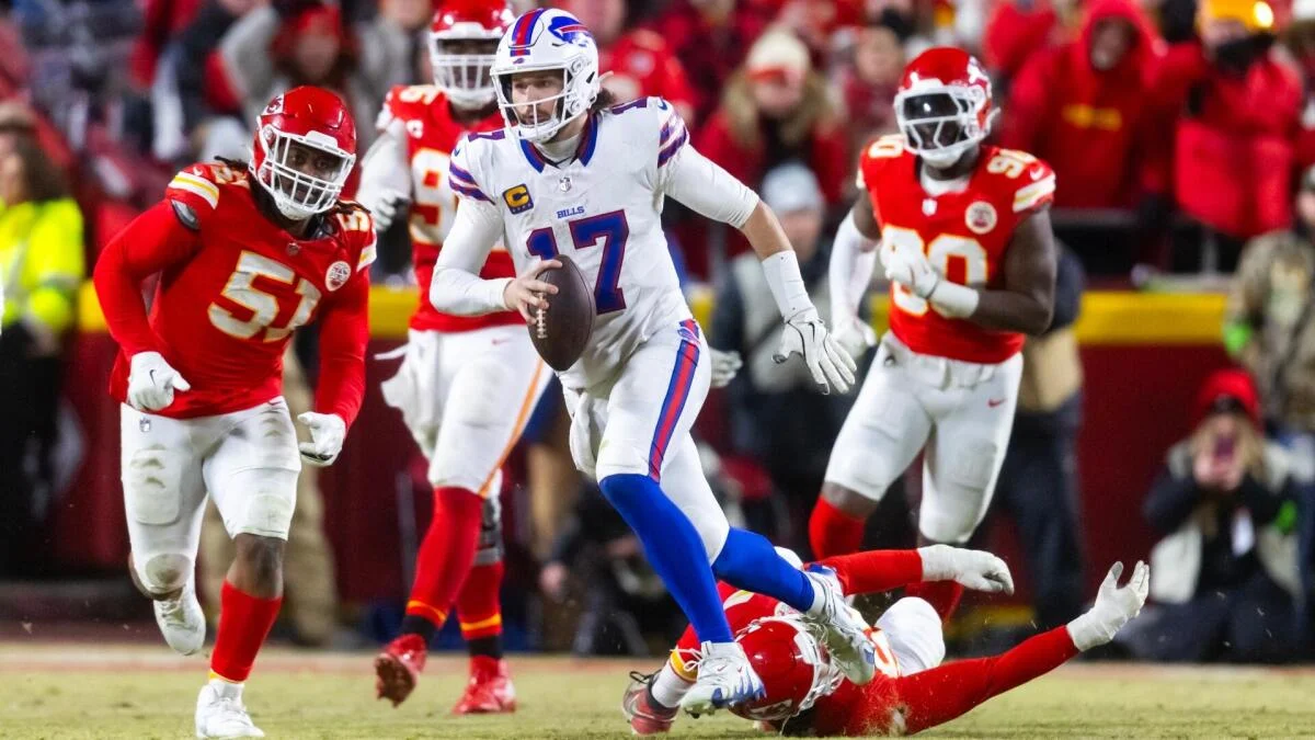 Today's featured games, best bets, odds: Chiefs vs. Bills, NBA and more