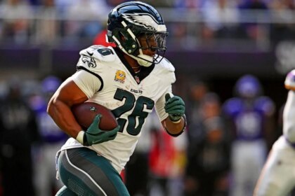 Best bets for Lions vs. Eagles, Miami vs. Florida, NBA, NHL for Sunday, November 16th.