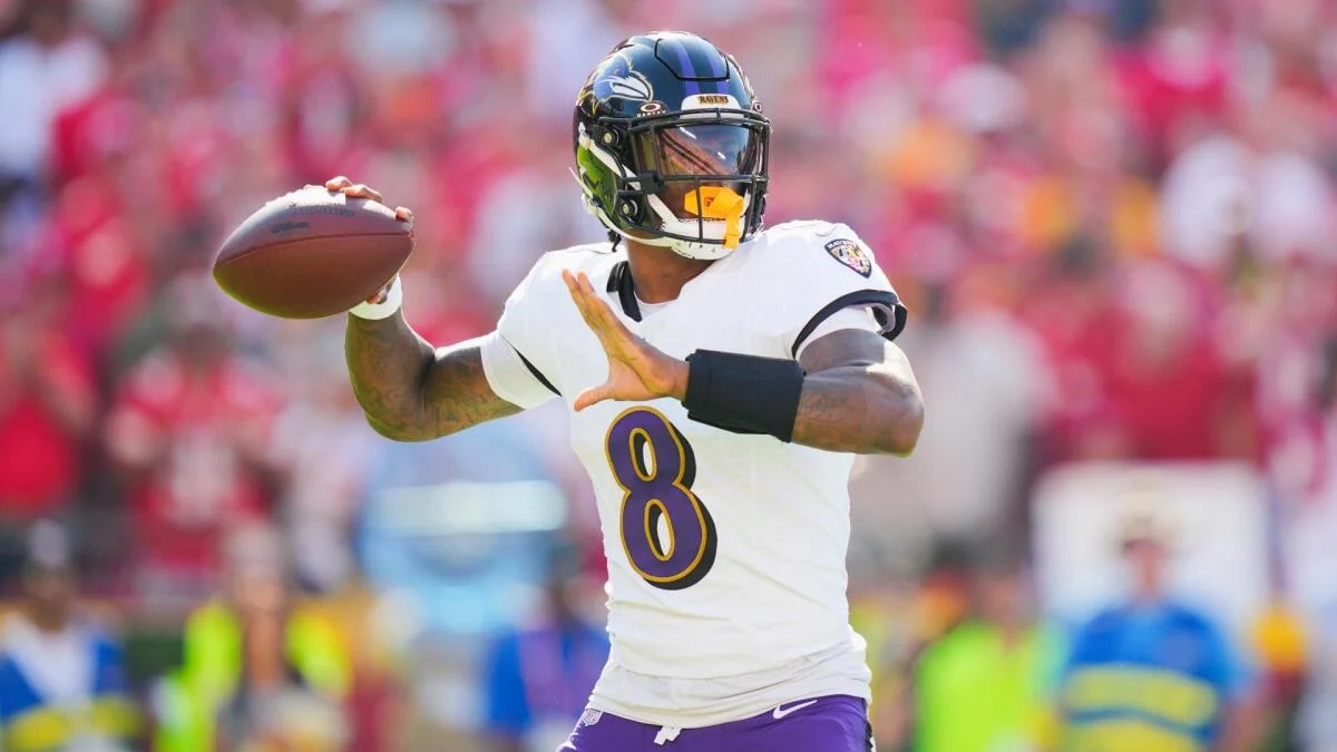 Today's featured matchups, best bets, odds: Ravens vs. Dolphins Week 9 TNF, NBA, and more