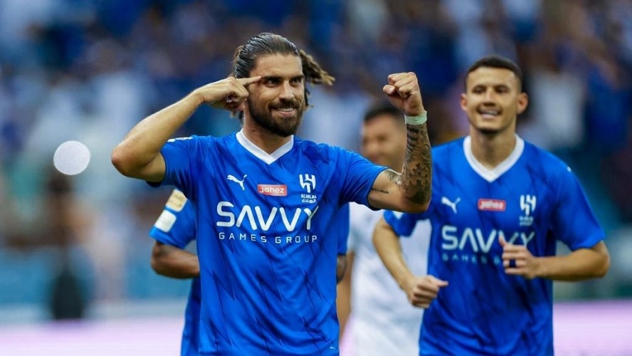 Fabrizio Romano brings the latest on Ruben Neves' move to Manchester United