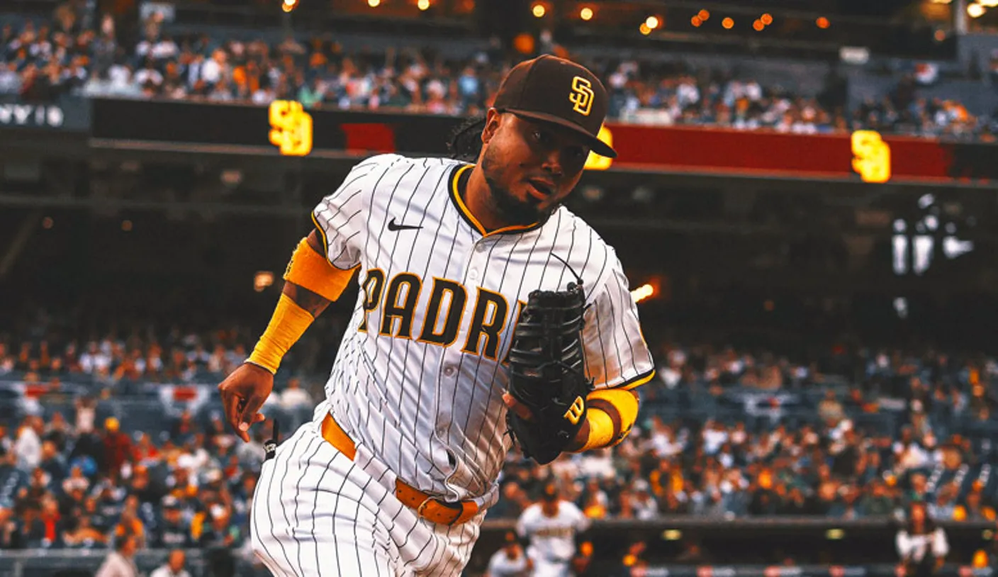 Luis Arraez? Re-signing Eugenio Suarez? 3 MLB free agents the Mariners should sign