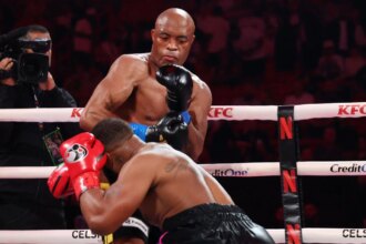 Anderson Silva knocks out Tyron Woodley on Jake Paul vs. Anthony Joshua undercard