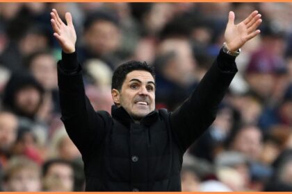 Arsenal manager Mikel Arteta reacts during the defeat vs Aston Villa