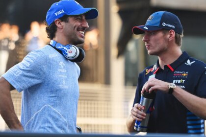 Daniel Ricciardo congratulates Max Verstappen on using old F1 number