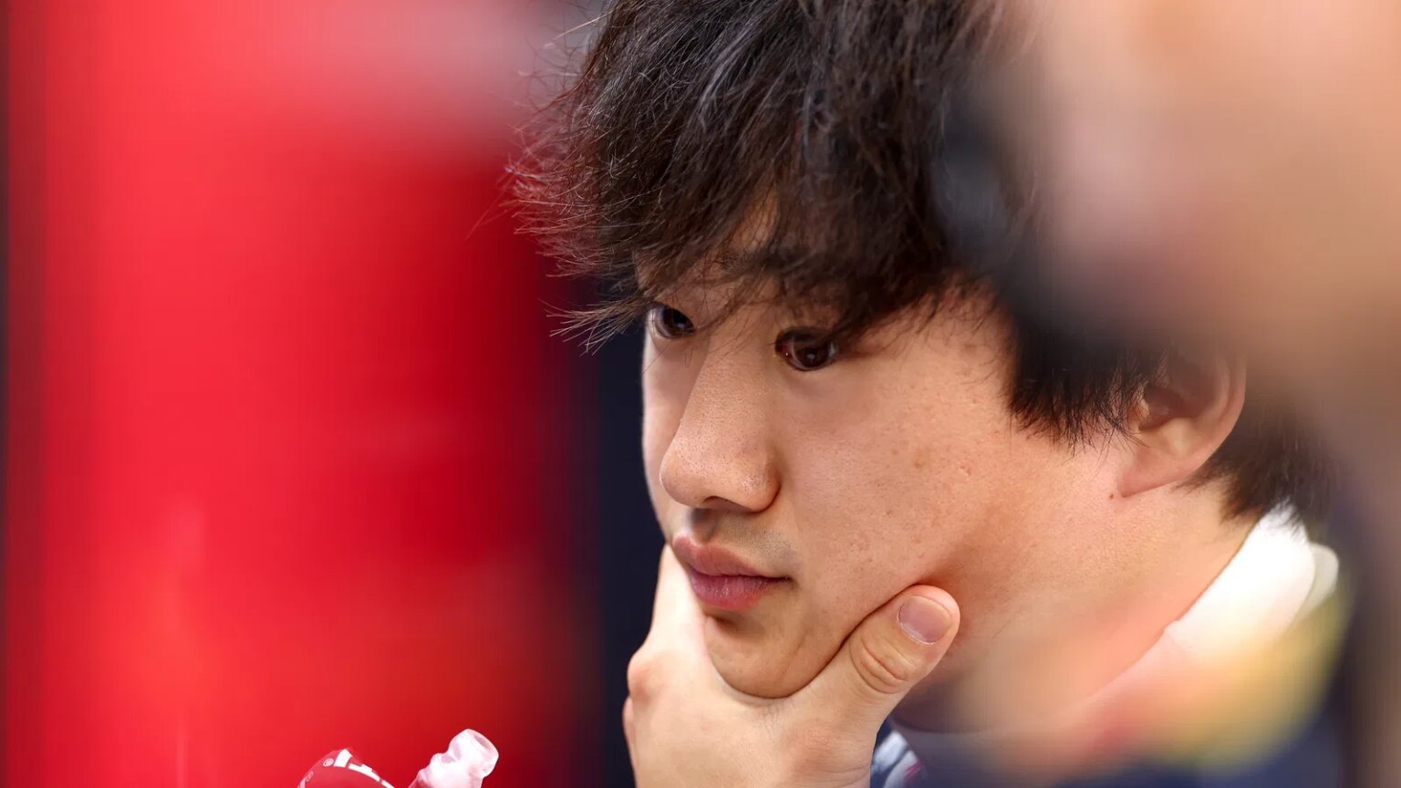 Former F1 team boss makes rare defense over Hiroki Tsunoda controversy