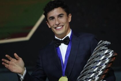 Former MotoGP winner claims Marc Márquez lacks Valentino Rossi's 'magic'