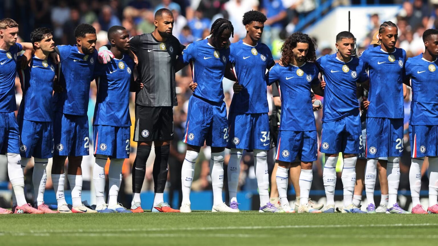 Fulham in talks with Crystal Palace rivals Chelsea star Raheem Sterling