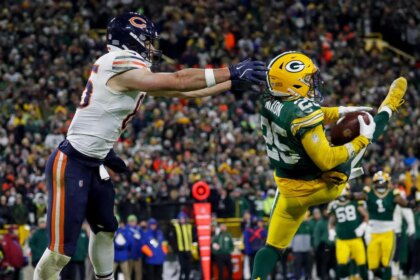 Saturday's Packers vs. Bears, NFC North Tilt, CFP 1st Round, and more best bets