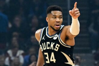 Giannis Antetokounmpo injury update: Bucks star reportedly set to return against Bulls
