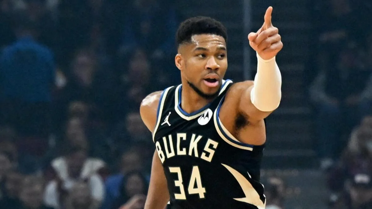 Giannis Antetokounmpo injury update: Bucks star reportedly set to return against Bulls