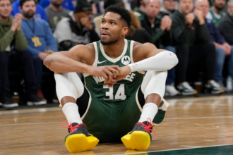 Giannis trade rumors, denials, injury scare and return: Inside the Bucks' wild night