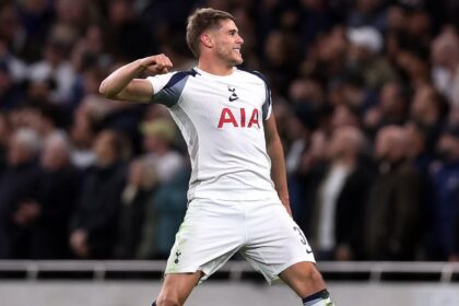 'He's unbelievable' - Van de Ven admires Spurs' big-money star