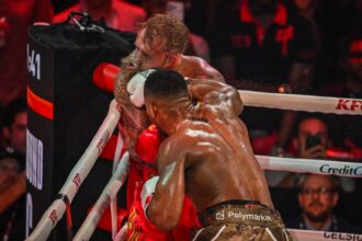 Anthony Joshua KOs Jake Paul