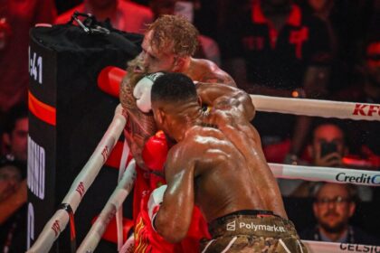 Anthony Joshua KOs Jake Paul